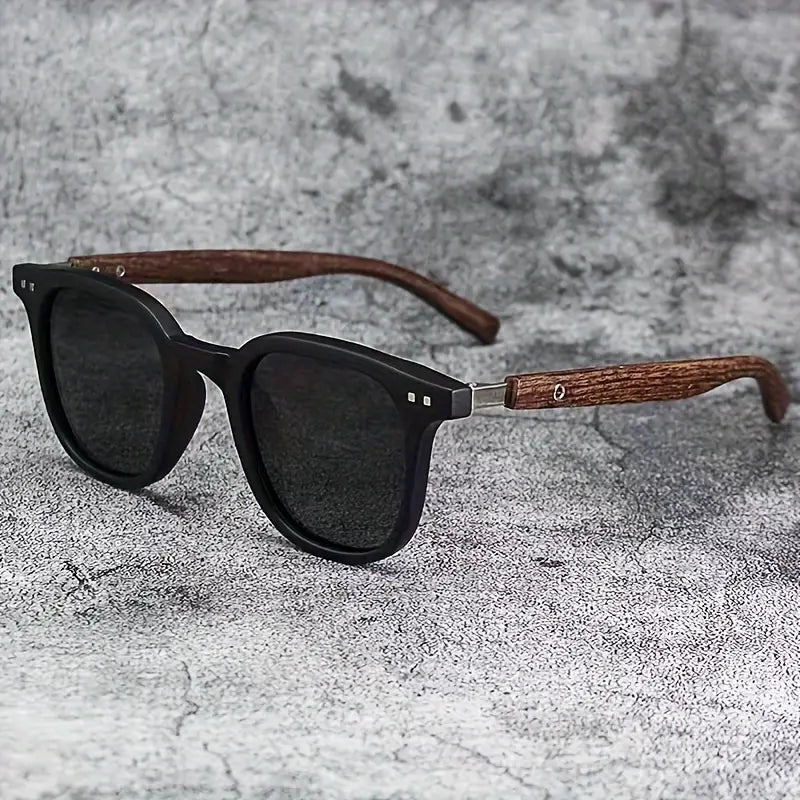Retro Wood Grain Detail