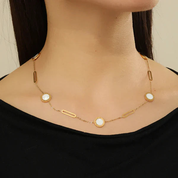 Irresistible Ivory Opulence Charm White necklace