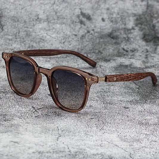 Retro Wood Grain Detail