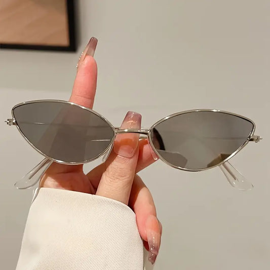 New Cat Eye Shaped Fashion Glasses