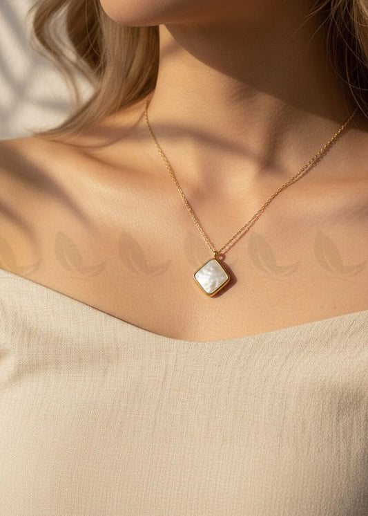 Vertex Baroque Pearl Chain